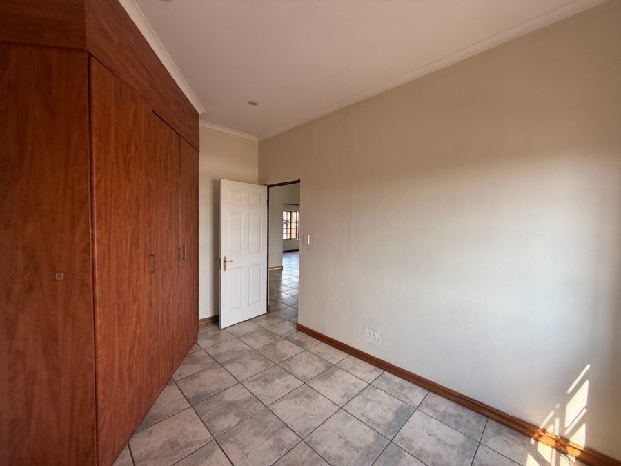 To Let 3 Bedroom Property for Rent in Landsmeer Residential Estate North West